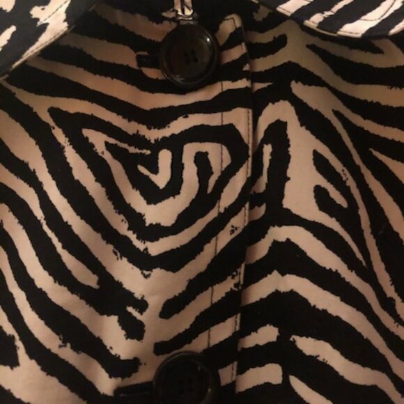 Michael Kors Women’s Zebra Print Cotton Belted Trench Coat; Size Large - Picture 4 of 16